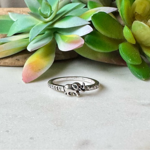 Tiny Gypsy Silver Elephant Minimalist Boho Ring 8 - Picture 9 of 9